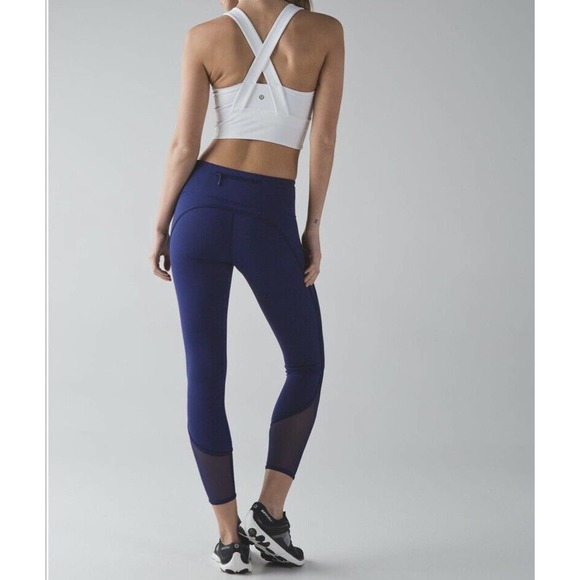 lululemon athletica Pants - Lululemon Beat The Heat Tight Leggings Blue Size 2